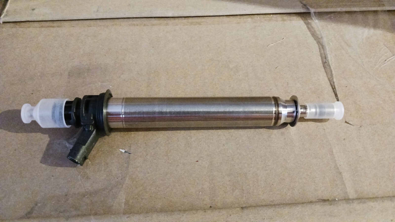 Aston Martin Fuel Injectory Assembly - JY53SE9F593AC