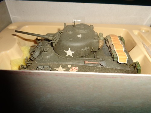 Corgi D-Day 60th Anniversary M4A3 Sherman Thunderbolt Tank 1:50 Die Cast NIB