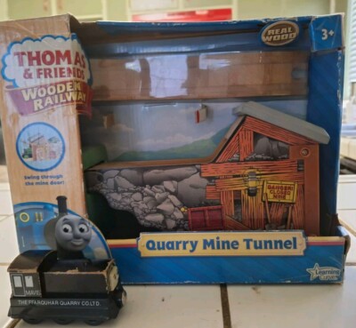 Thomas & Friends Wooden Railway Train QUARRY MINE TUNNEL 2005 in Box + Mavis Eng