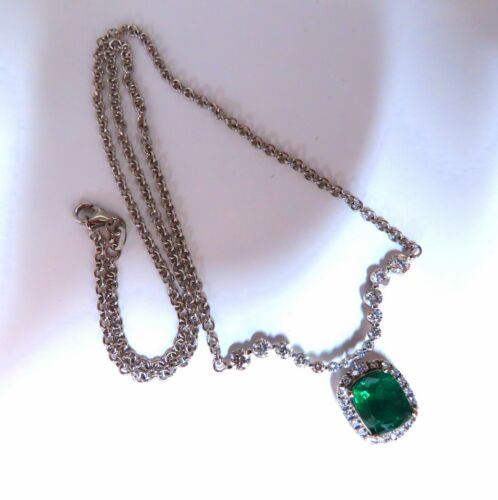Collar colgante de diamantes esmeralda natural de 4,04 quilates de 14 quilates  - Imagen 1 de 6