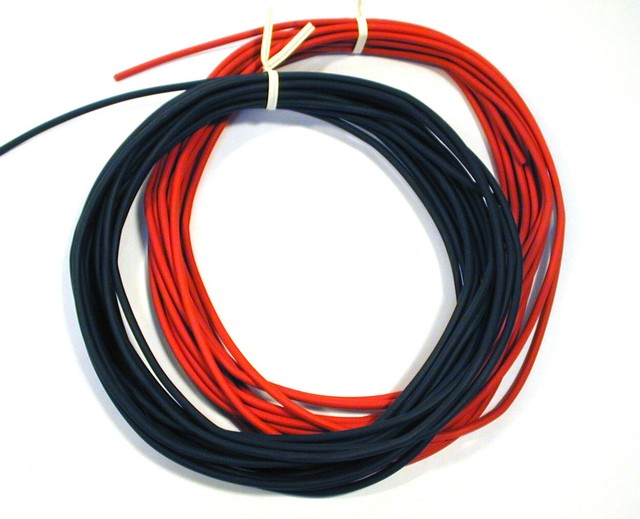 25' each Red & Black General Cable C1321 18GA/AWG (65/36) Rubber Test