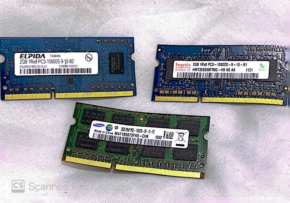 Samsung, Hynix , Elpida 2GB 2Rx8 PC3-12800 Ram (HMT451U6AFR8CPB)Used But Lik New - Image 2 of 4