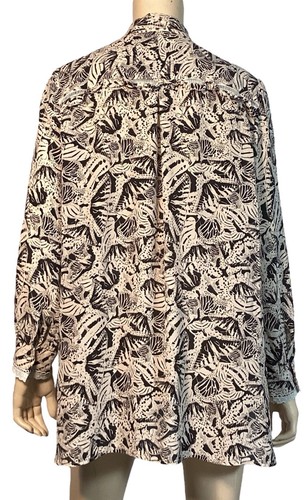 🌻BLUE ILLUSION SIZE L BLACK MULTI BUTTERFLY PRINT RUFFLE SILK SHIRT - Picture 8 of 10