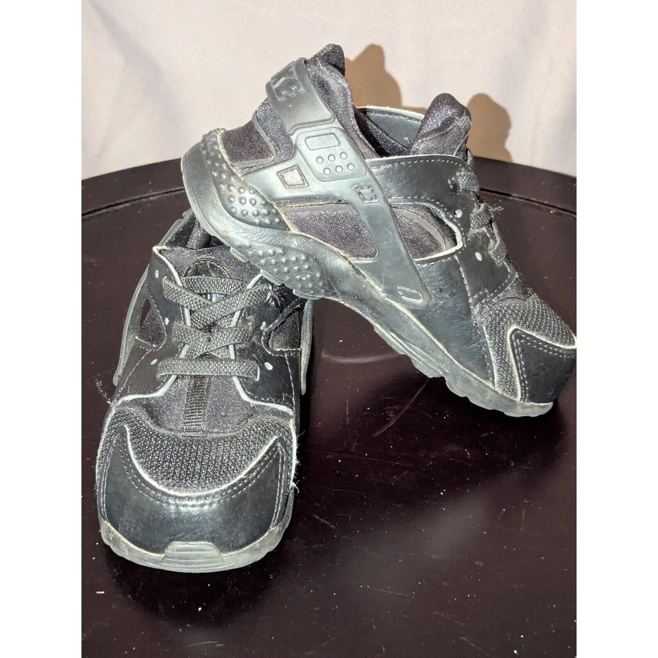 Nike Zapatos 8c Niño Pequeño Negro Huarache Run TD UNISEX Tenis con Cordones 704950-016 Foto 4 de 4