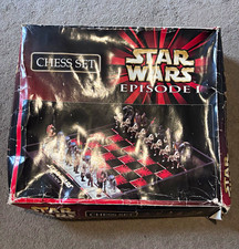 Star Wars Episode I Chess Set Plastic/Cardboard Black & Red 17 Years & Up