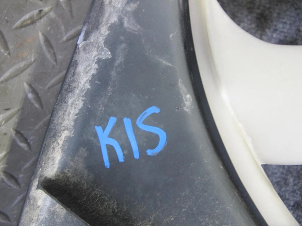 01-05 LEXUS JCE10L IS300 MOTOR RADIADOR VENTILADOR DE REFRIGERACIÓN CUBIERTA MOTOR OEM Foto 2 de 4