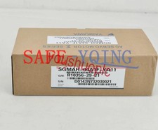 1PCS NEW Yaskawa Servo Motor SGMAH-04A1F-YA11