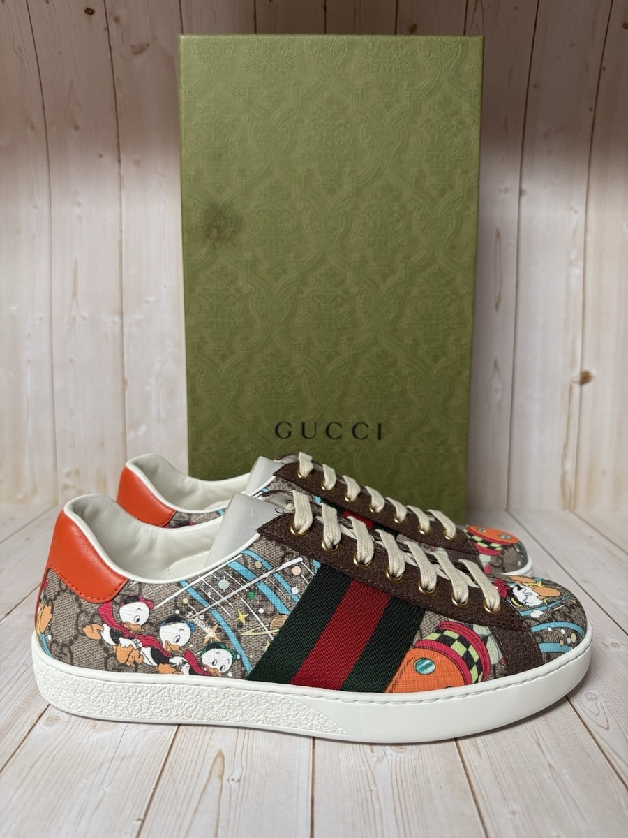 Gucci X Disney GG Supreme Monogram Donald Duck Ace Sneakers Beige