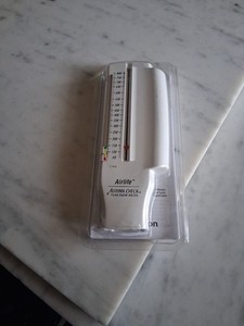 Carefusion 002068 Asthmacheck Peak Flow Meter W/ Asthma Management Zone System