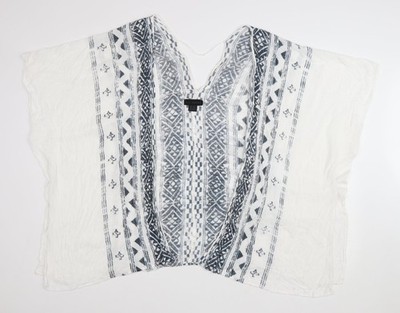 Steve Madden Damen Cape-Pullover weiß V-Ausschnitt geometrisches Viskose Einheitsgröße