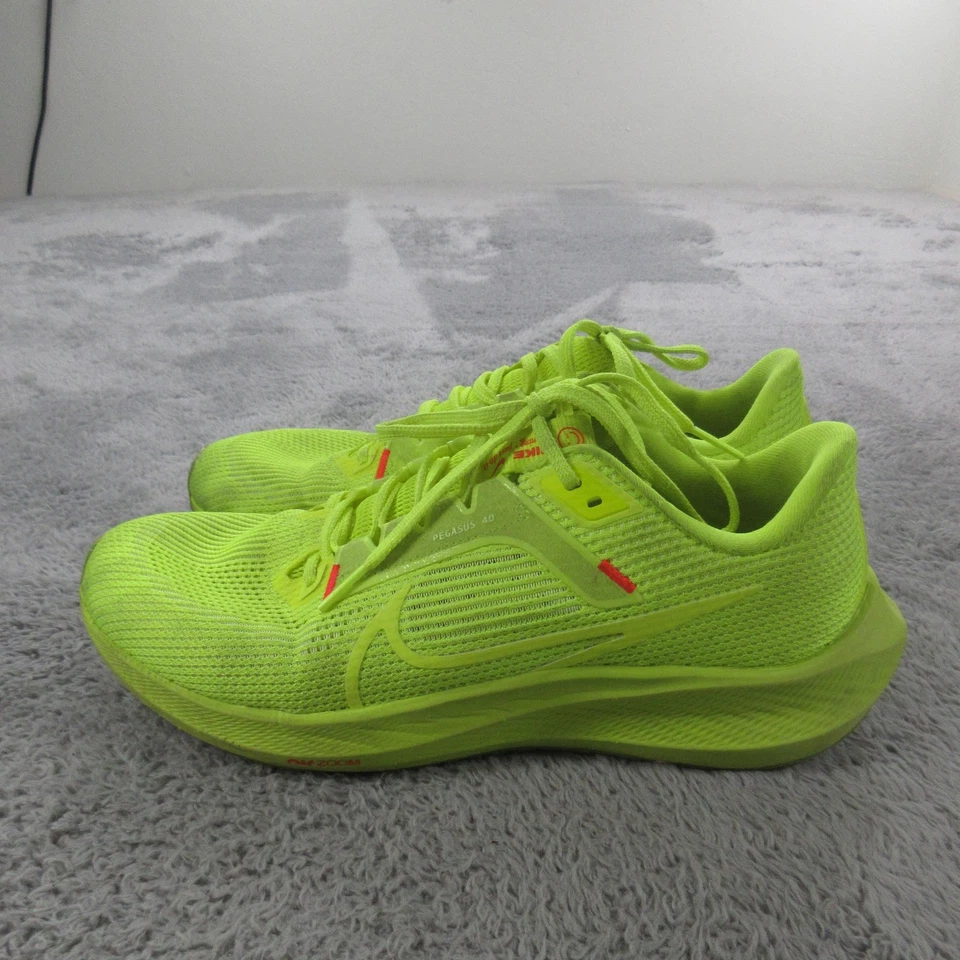 Nike Air Zoom Pegasus 40 Shoes Womens Size 10.5 Neon Green Running DV3857-700 - Image 2 of 4