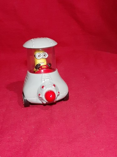 Minion Submarine. Despicable Me. Die Cast Vehicles:Mondo Motors - Picture 10 of 14