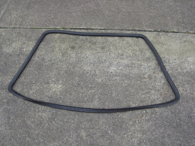 original Dichtung Frontscheibe  Audi Coupe Urquattro 81/85  Bj. 85
