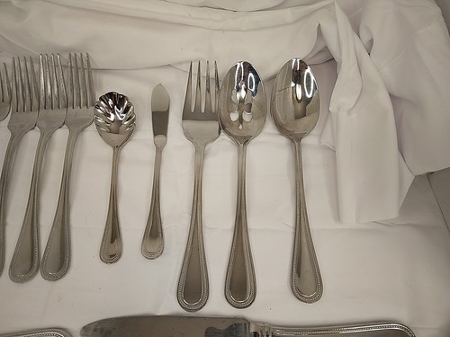 21 WALLACE CONTINENTAL BEAD 18/10 Stainless Steel Flatware China USED CONDITION - Picture 4 of 7