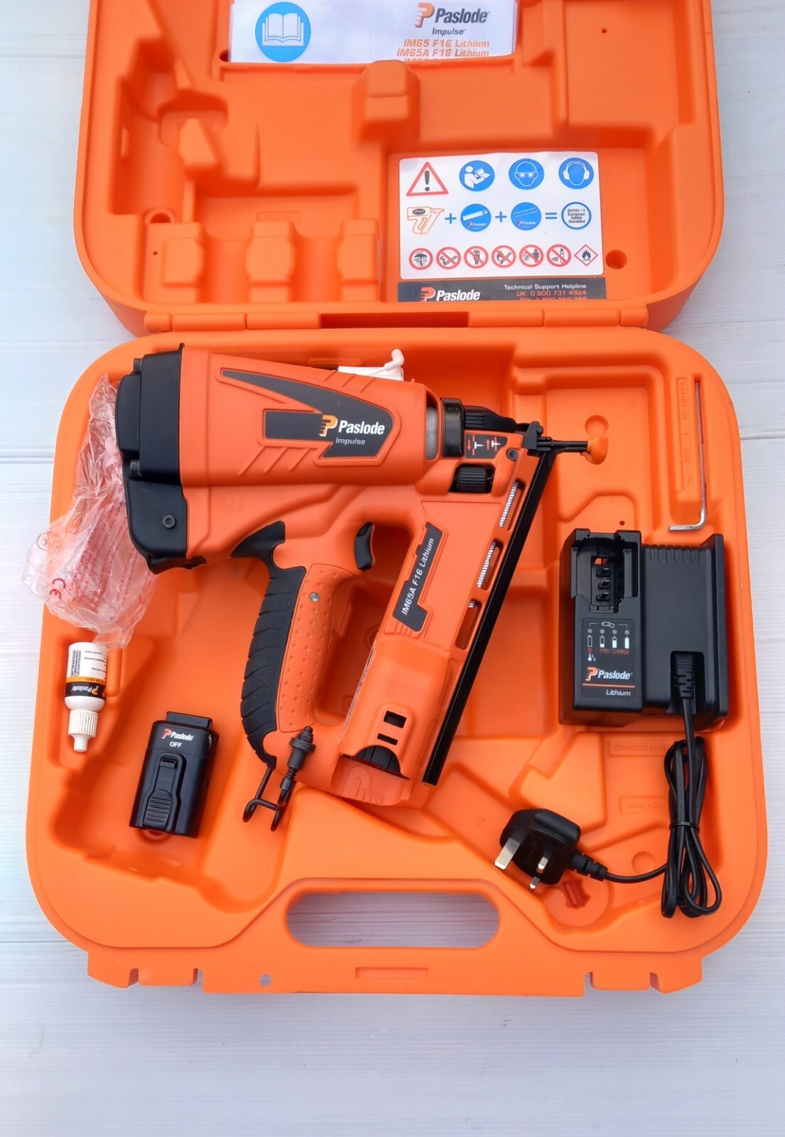 Paslode IM65A F16 Second Fix Nail Gun 3439510133132 eBay