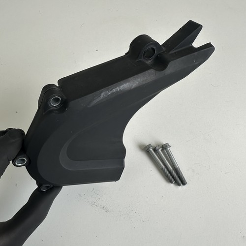 KTM Duke 200 2022 Front engine sprocket plastic trim cover fairing cowl - Picture 4 of 7