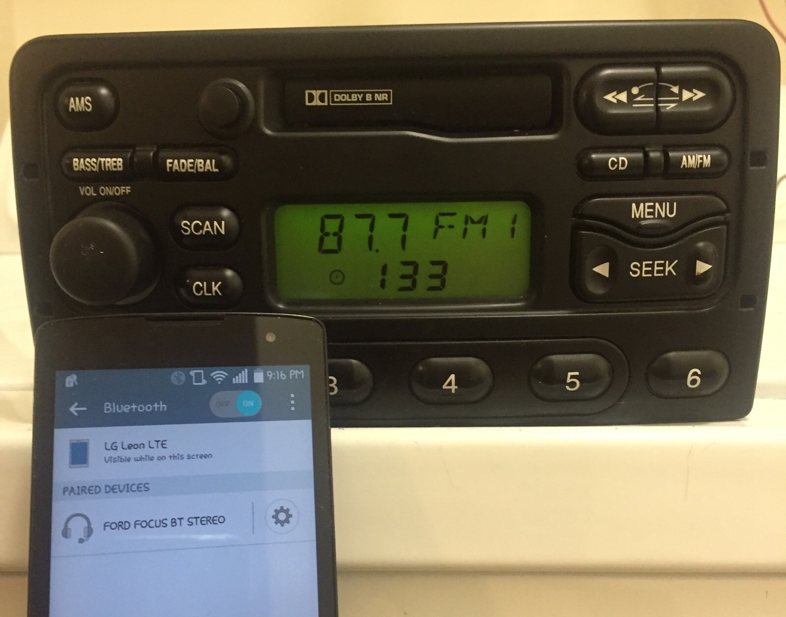 0002 FORD FOCUS OEM AM FM RADIO TAPE DECK BLUETOOTH STEREO 1S4F18C838