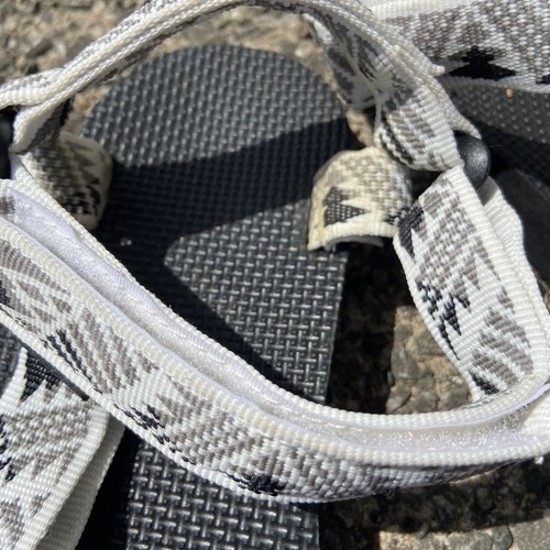 Teva Sandals Womens Sz 7 Universal Sandal Hike Comfort Black White Geometric - Picture 4 of 7