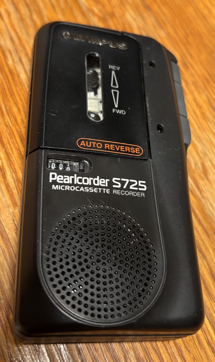 Vintage Olympus Pearlcorder S725 Microcassette Recorder Black Used