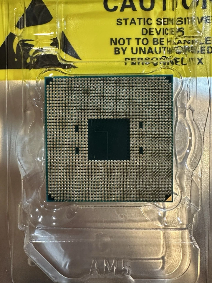 Ryzen 5 5600G AM4 CPU with Built-In Graphics Processor - New Tray Pack - Image 2 of 4