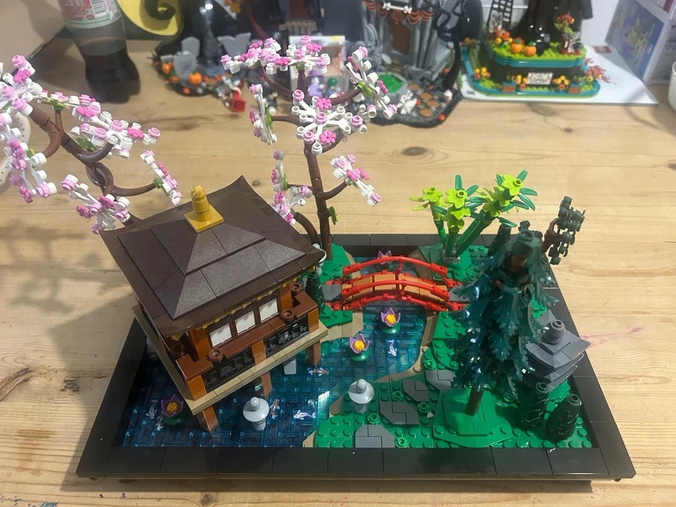 LEGO Icons 10315 Tranquil Garden, photo 1 of 4