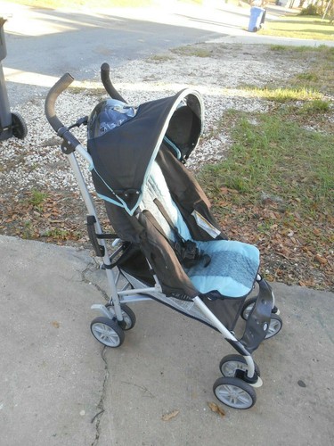 Graco umbrella stroller rear wheel. Size 6 1/8" Right side rear - Picture 6 of 8
