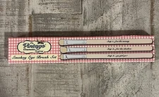 Vintage Cosmetics Company Smokey Eye Makeup Eye Shadow Trio Brush Set