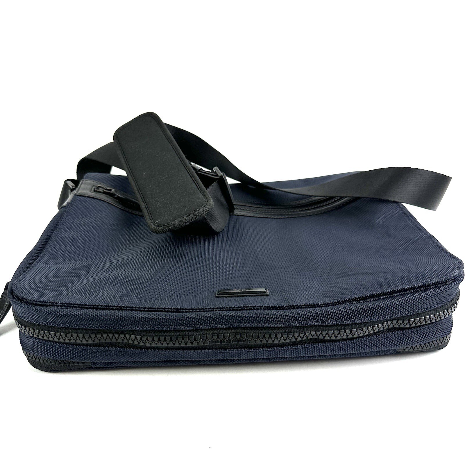 Michael Kors Kent Messenger Bag Dark Blue Canvas Leather Trim Travel