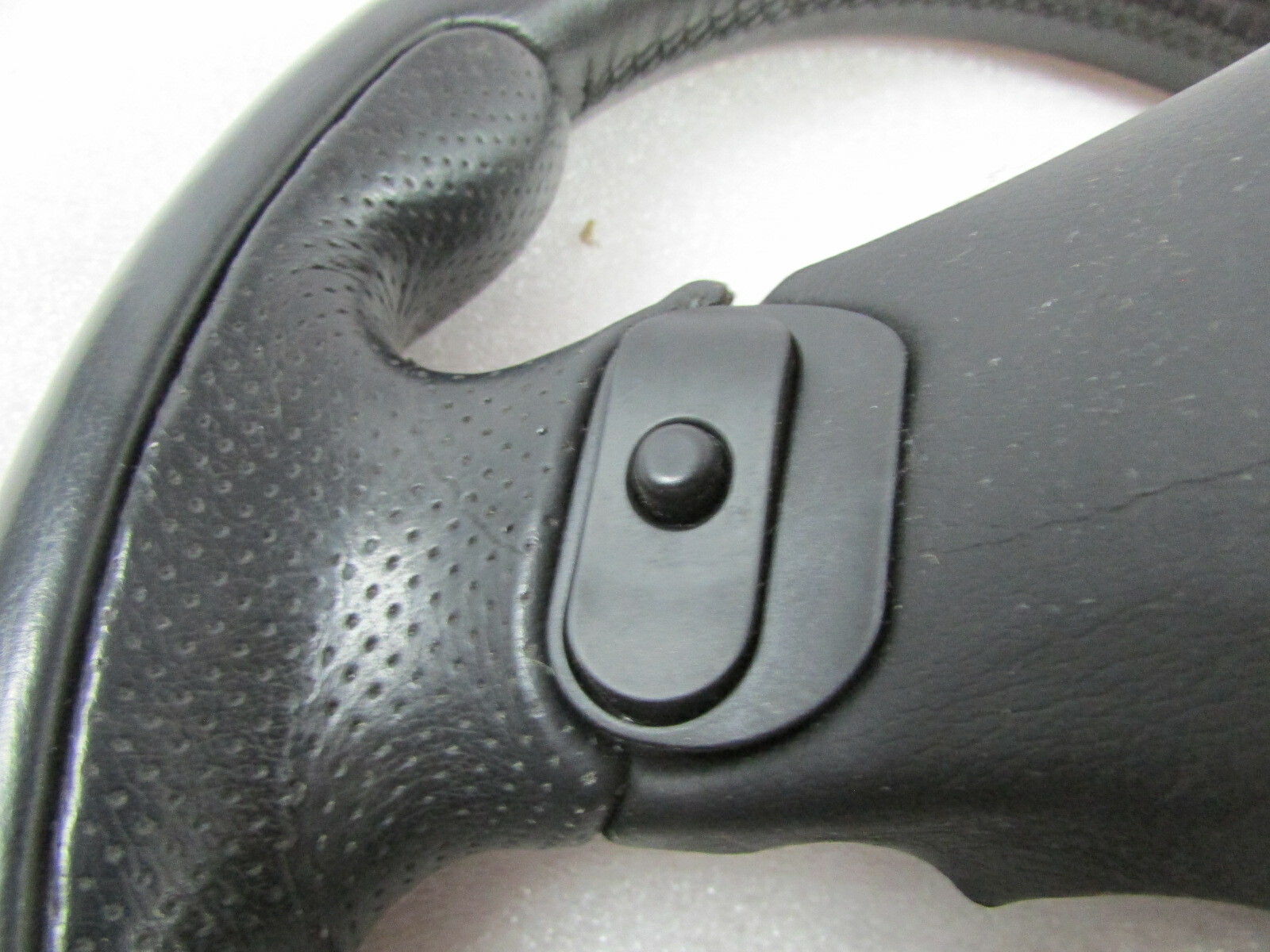 Maserati Quattroporte, Steering Wheel, Black, Used, P/N 981423100