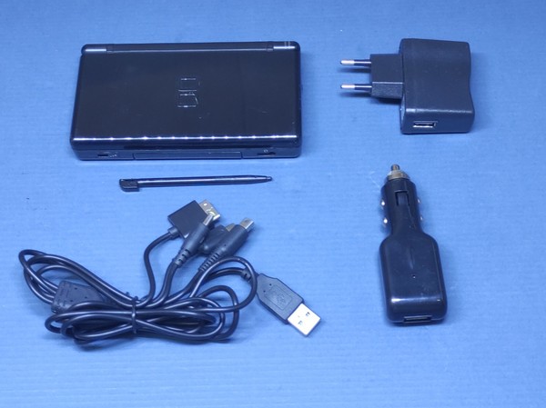 CONSOLA DS LITE (DSL) NEGRO + CARGADOR