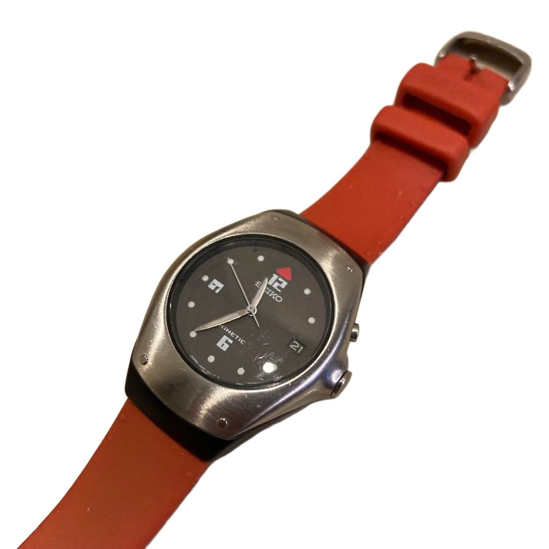 SEIKO キネティック　5M42-0E40 自動巻き KINETIC腕時計 SEIKO Kinetic 5M42-0E40 Red Watch - Automatic Power Generation