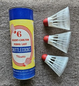 Vintage Regent-Carlton Shuttlecocks Can with 3 Badminton Birdies