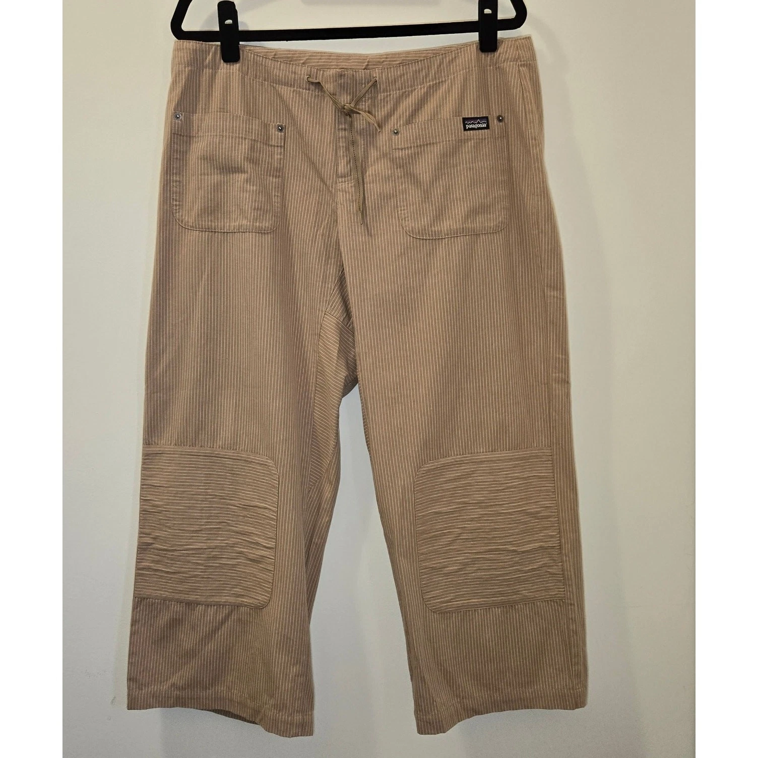 Patagonia Tan Pinstripe Knee Patch Cropped Capris Pants Size Women's 14