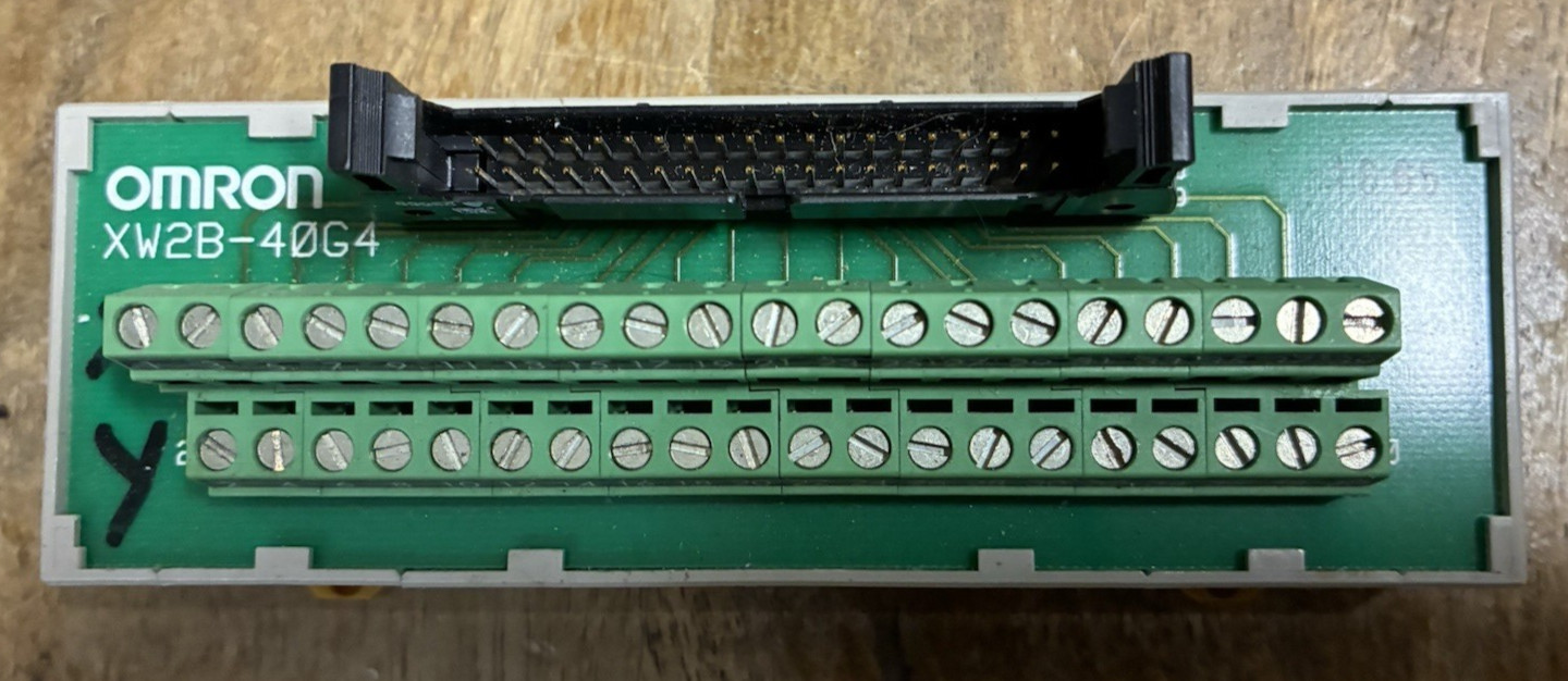 USED Omron XW2B-40G4