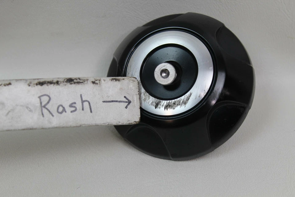 Disco deslizante de rueda eje trasero unilateral Triumph Speed Triple 1050 R 2016 Foto 2 de 3