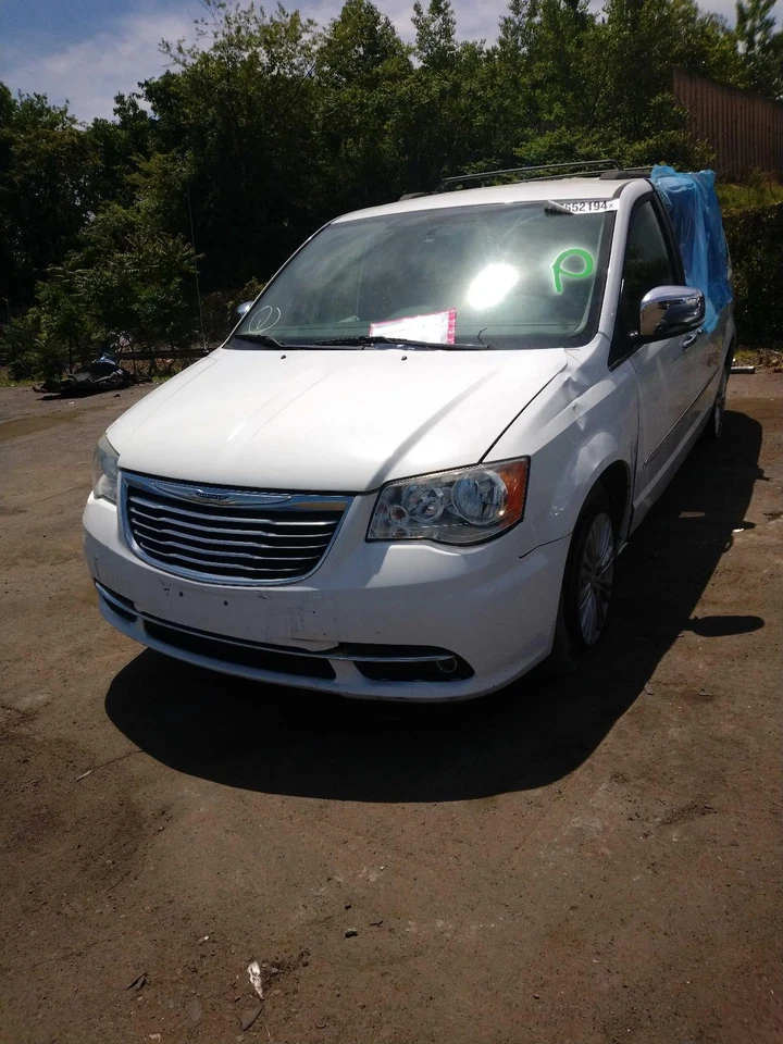 2015 Chrysler Town & Country Speedometer Gauge OEM 68241686AA FWD 118k Mi - Image 4 of 4