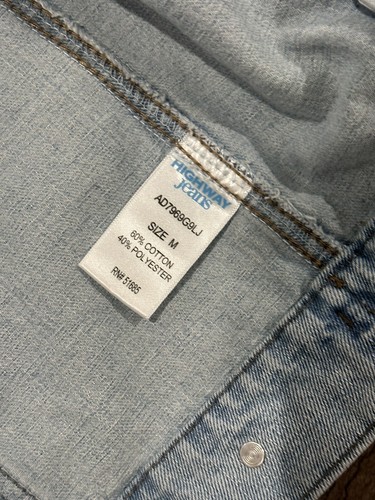 Highway Jeans Size M Womens Light Blue Distressed Button Denim Jacket 51685 - Picture 5 of 8
