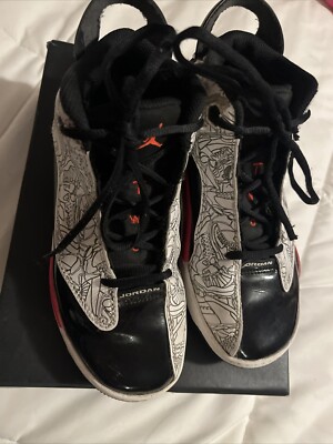 Preowned Kids NIKE AIR JORDAN Dub Zero PS White  (DV1359 162), SZ 2.5Y