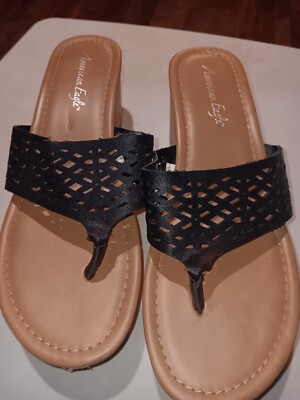 American Eagle Womens White Wedge Sandals Shoes Flip Flops  Size 10