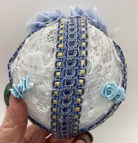 Vintage Handmade Blue & White Lacy Floral Christmas Ornaments Set Of 6 - Picture 14 of 24