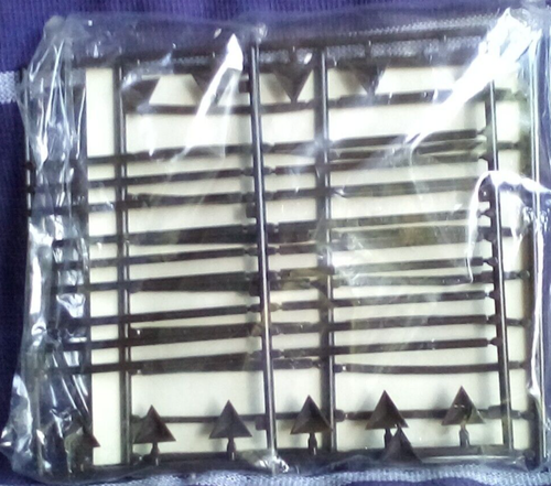 1 X S/H MILITARY MINIATURES BARRICADE SET PLASTIC MODEL SET - Picture 3 of 6
