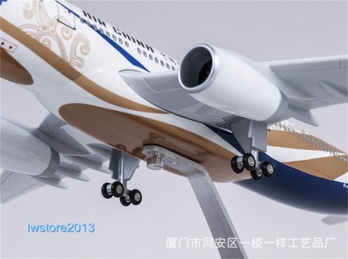 1:135 Air China A330 Airlines Passenger Airplane Aircraft Model with LED Lights - Picture 6 of 16