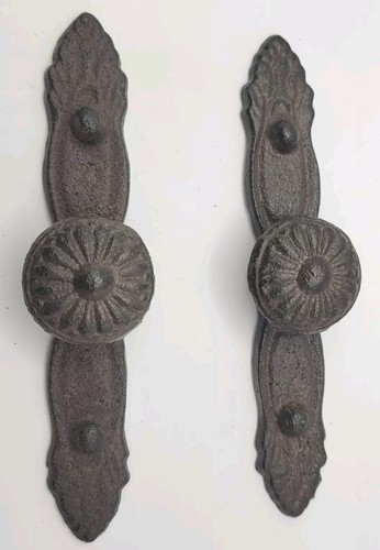 Brown Cast Iron French Country Cabinet Drawer Pulls with Backplate, Set of 2 - Picture 2 of 7