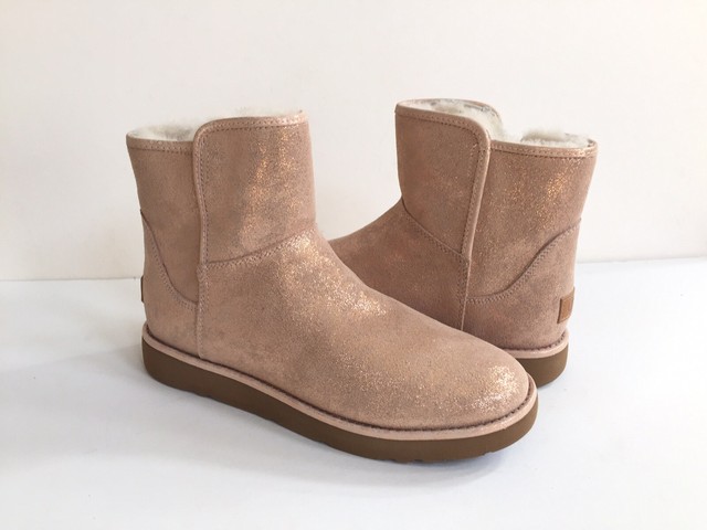 rose gold uggs with bows