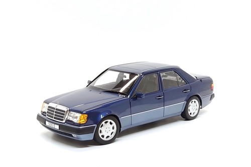 Norev 1:18 Mercedes-Benz 500E (W124) in Nautical Blue Metallic - Picture 8 of 13