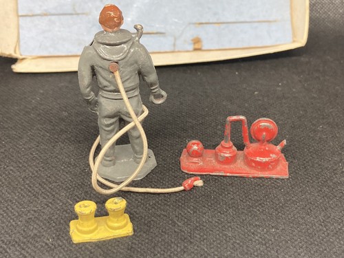 Partial Box, Partial Deep Sea Diver Set By Crescent (blue 307) Figure Dam - Picture 4 of 10