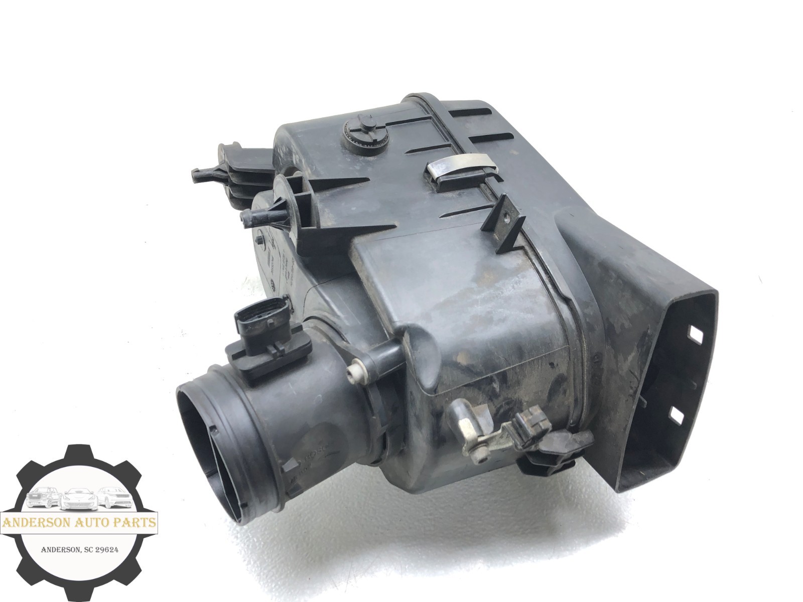 2014-2020 MASERATI QUATTROPORTE 3.0L RIGHT PASS AIR CLEANER FILTER HOUSING OEM