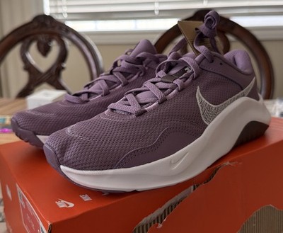 W Nike Legend Essentials 3 NN Violet Dust/ Sail- Plum Eclipse DM1119500 Size 8