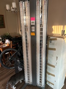 Daavlin 7‑Series T311‑4 Narrowband UVB Phototherapy Unit