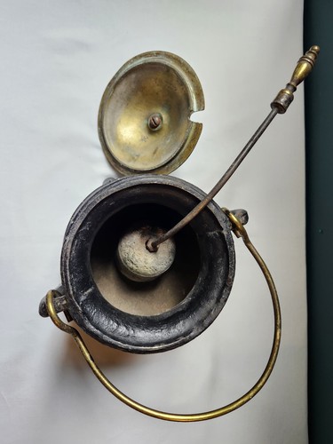 Quemador de alcohol/calentador de hervidor de agua de hierro fundido vintage con tapa y mango de latón + varilla de agitación  - Imagen 11 de 23